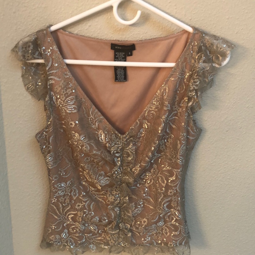 Lace overlay sleeveless blouse